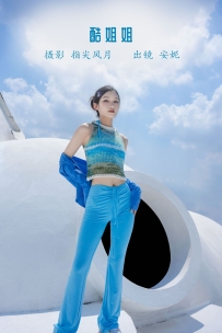 【YiTuYu-艺图语】2022.10.17 酷姐姐 - 安妮 [26P-201MB]